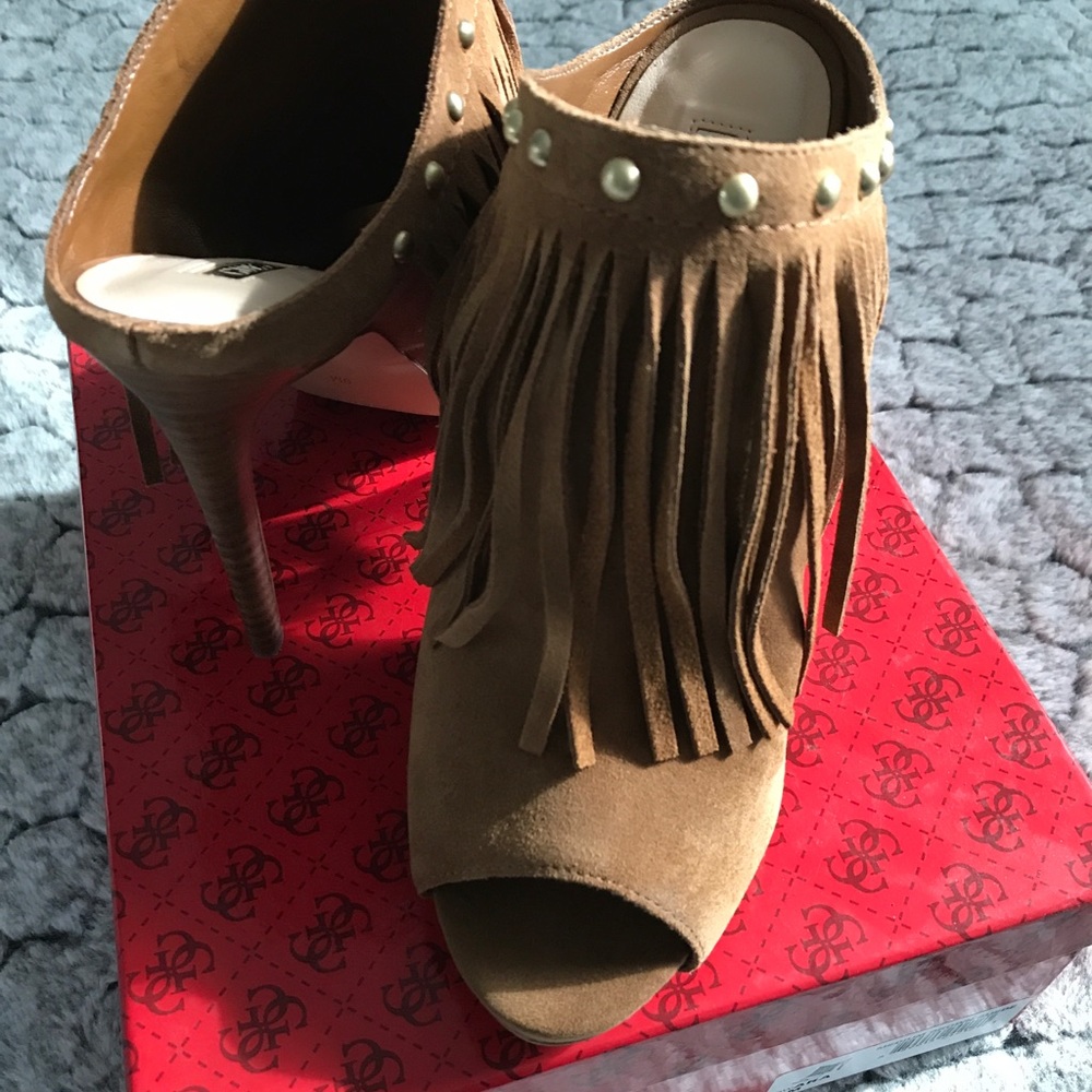 GUESS Fringe Heels - Picture 4 of 6